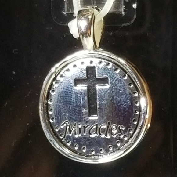 ✌ 5/$10 | Charm | Cross | 1403 - Picture 1 of 1